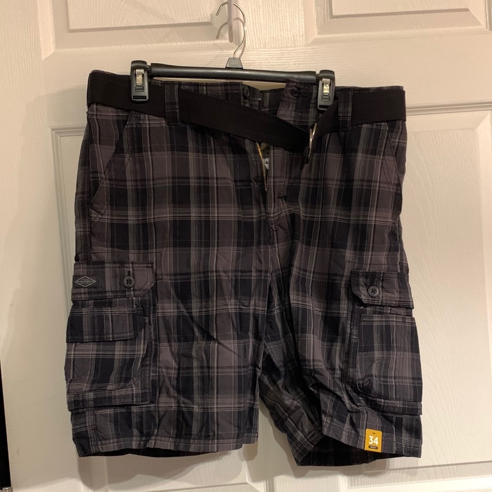 Men’s cargo shorts